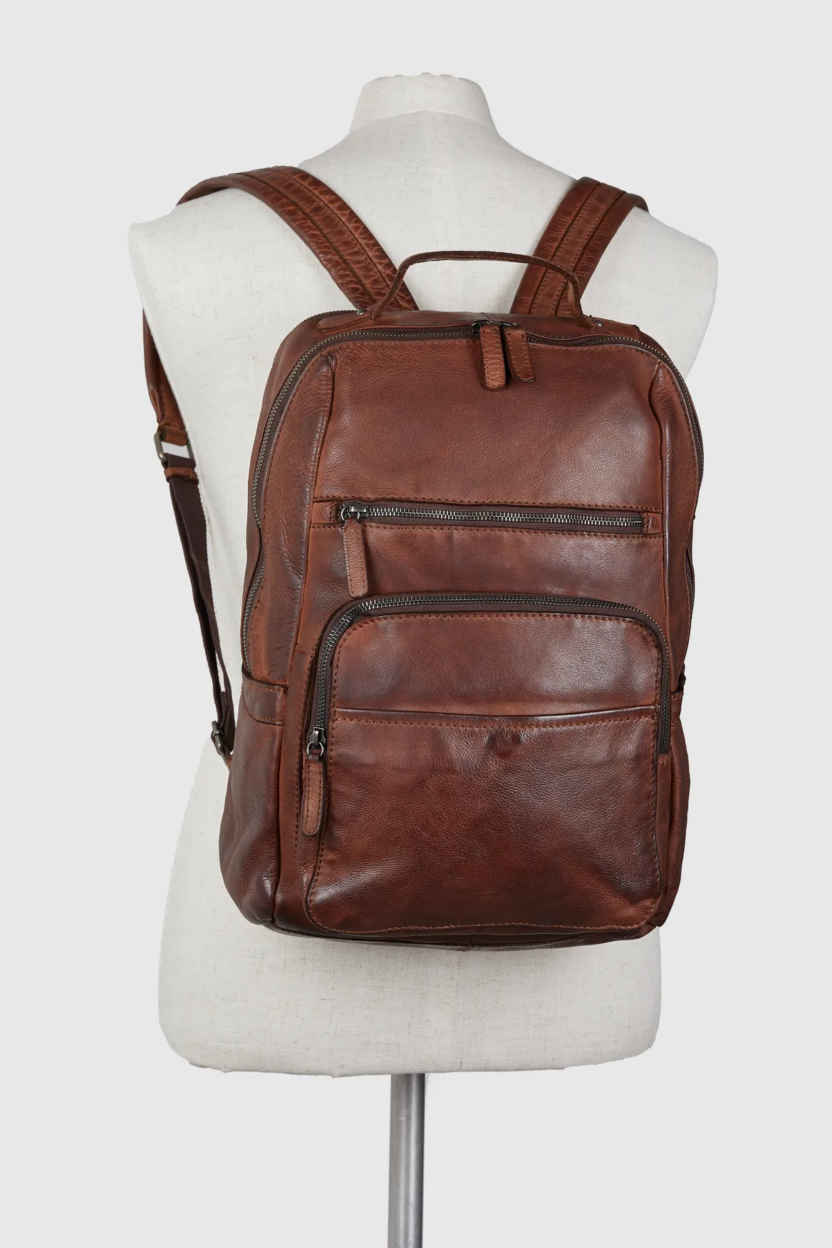Angus Leather Backpack Strandbags