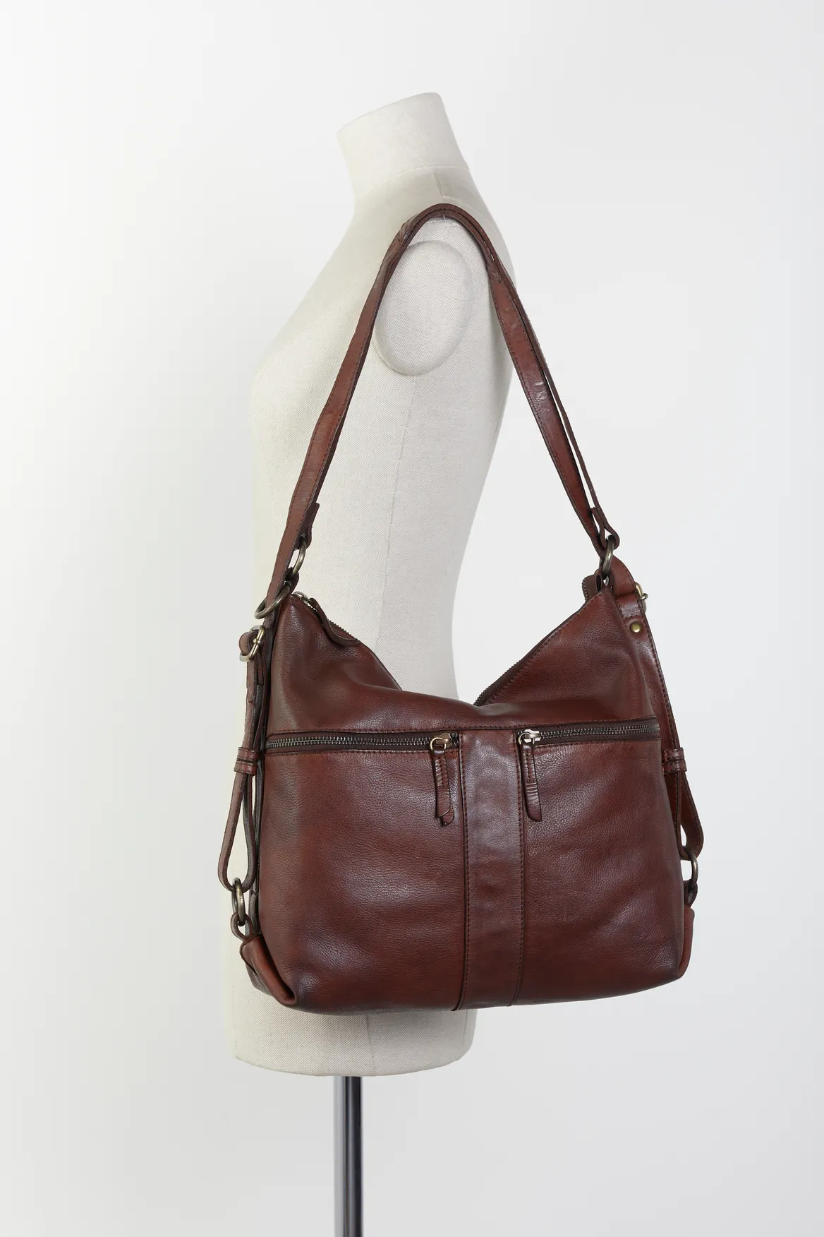 Ari Leather Convertible Backpack Strandbags