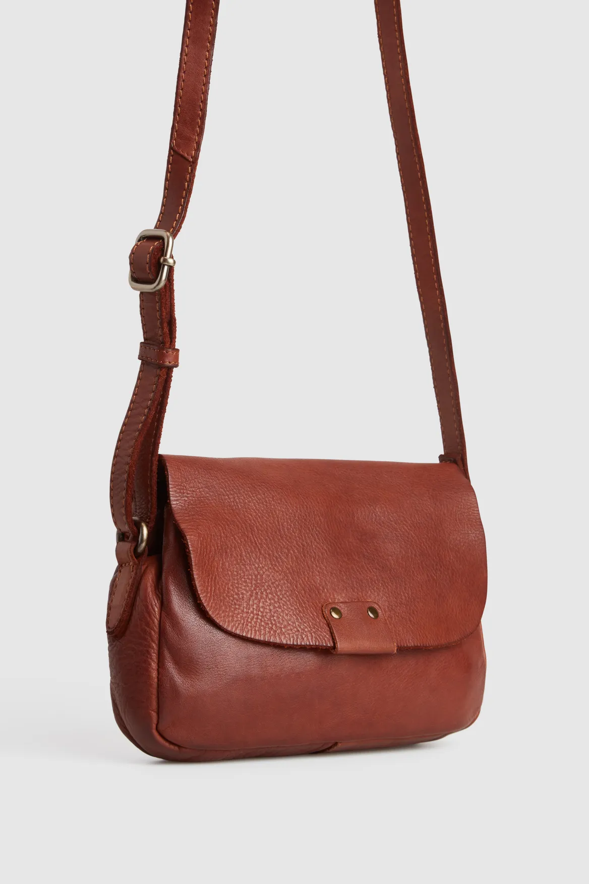 Ari Leather Small Crossbody Strandbags