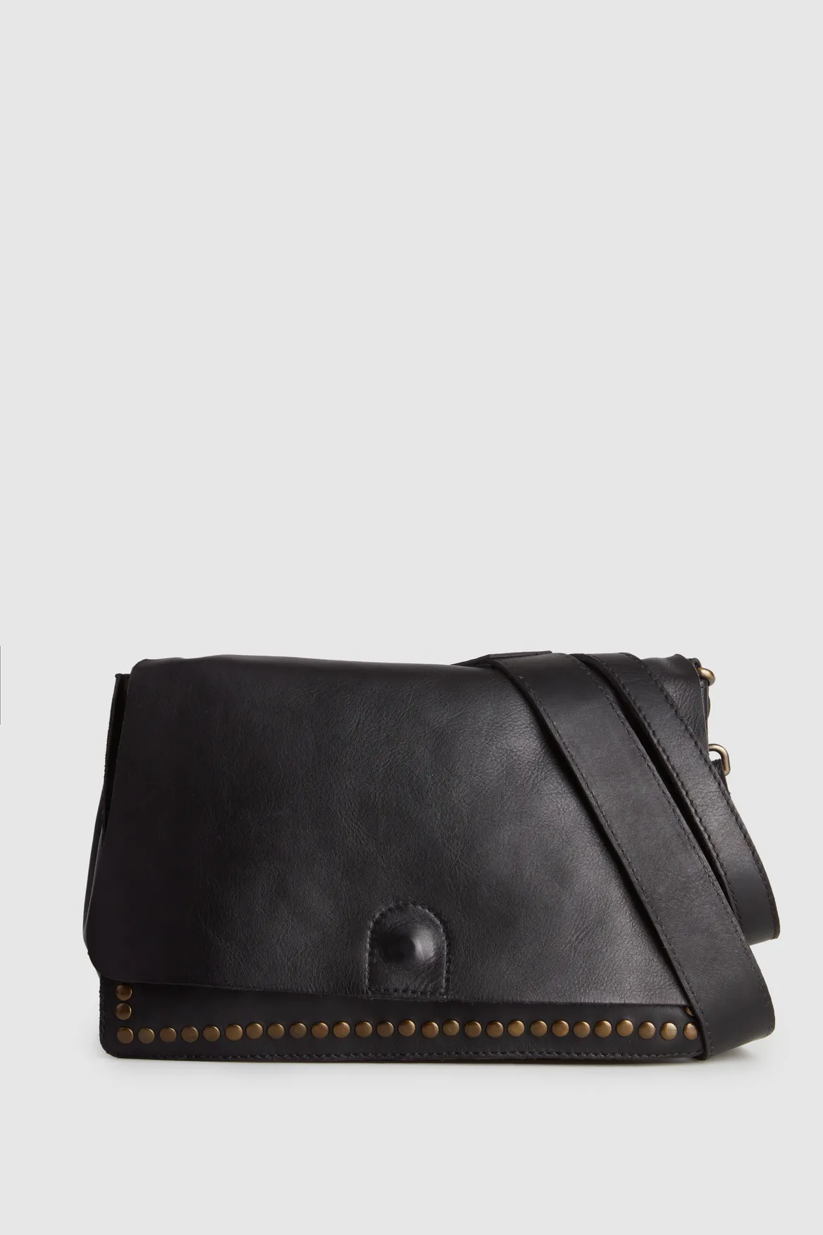 AriStud Leather Flap Crossbody Bag Strandbags