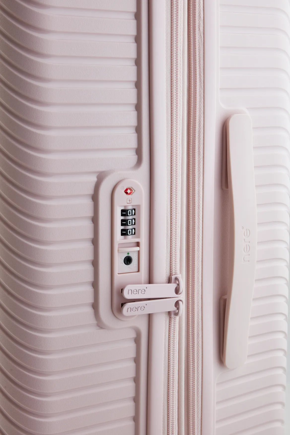 Bondi Check-In 66cm Suitcase Strandbags