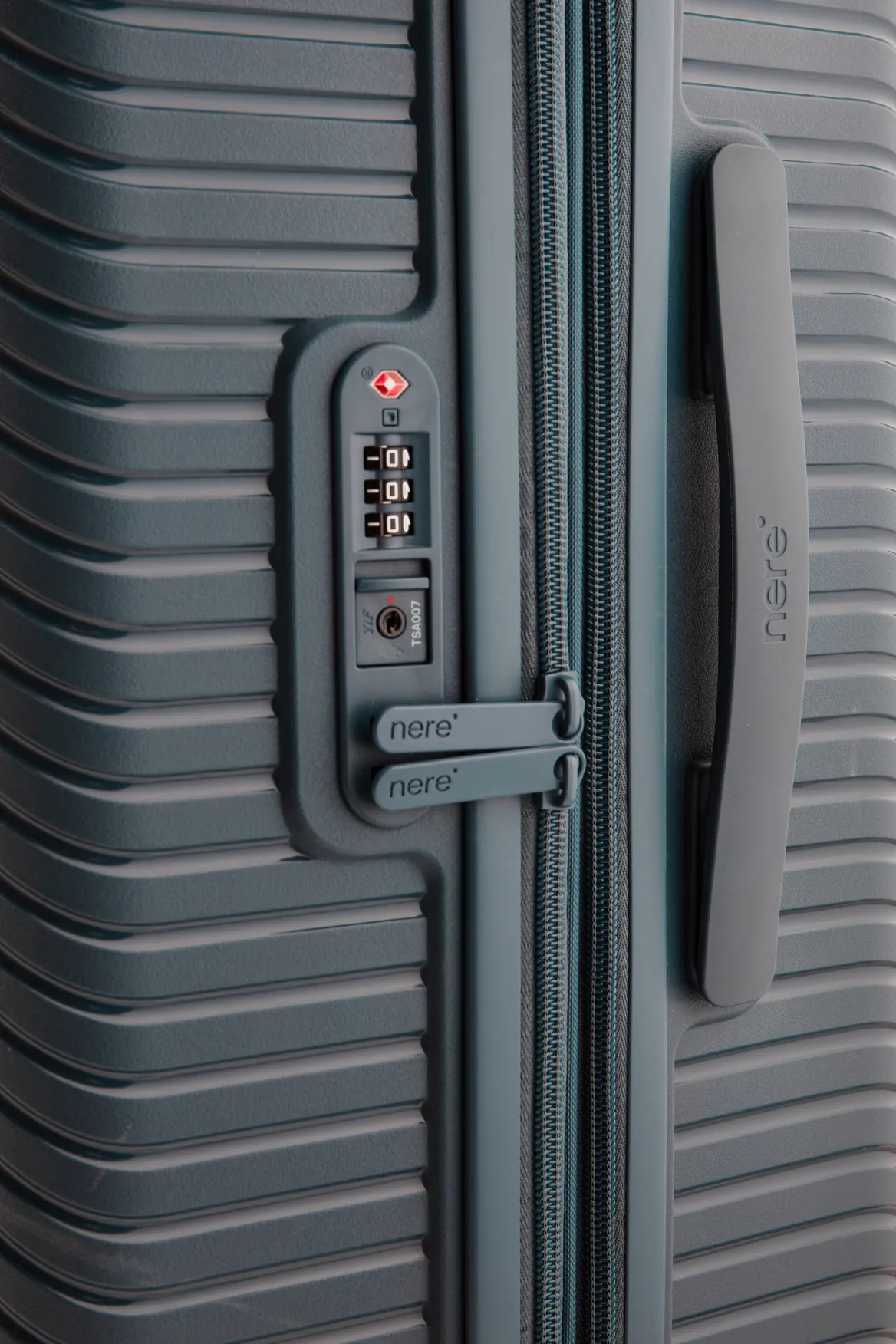 Bondi Check-In 66cm Suitcase Strandbags