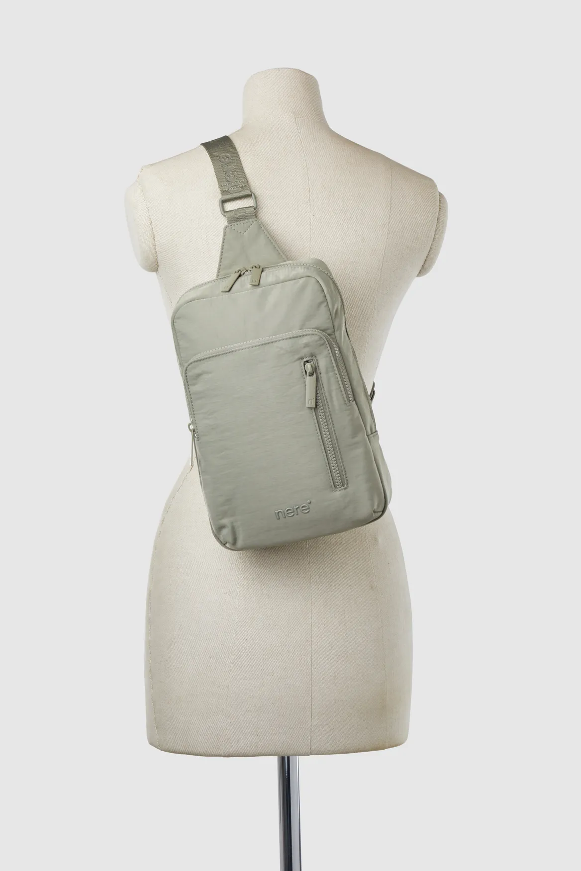 Bondi Nylon Sling Backpack Strandbags