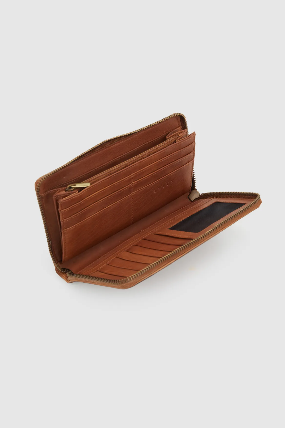 Bria Leather Zip Large Wallet Strandbags