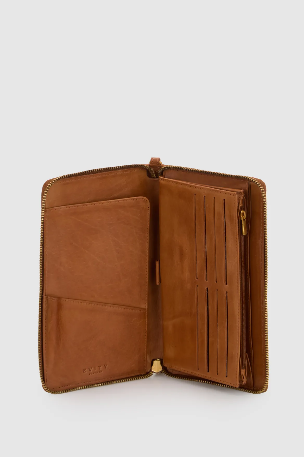 Bronte Leather Travel Wallet Strandbags