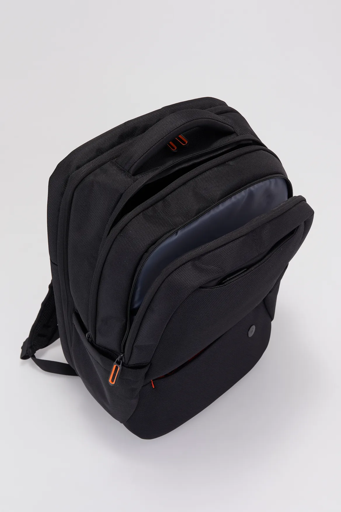 Edit Commuter Backpack Strandbags