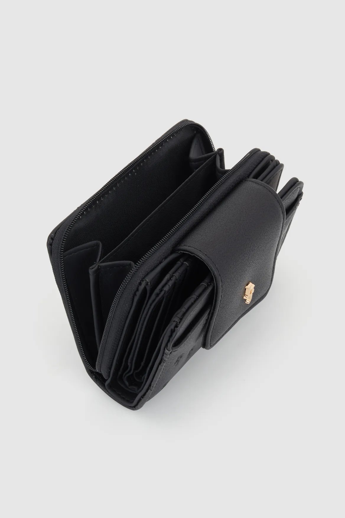 Embossed Small Tab Wallet Strandbags