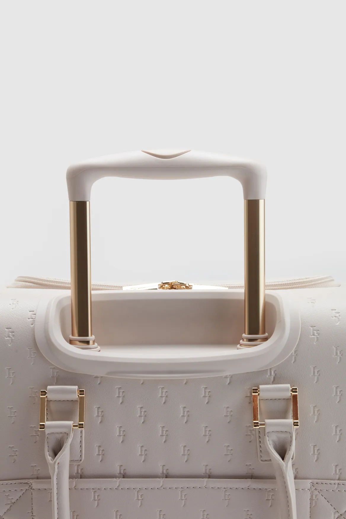 Embossed Under Seat Bag Strandbags