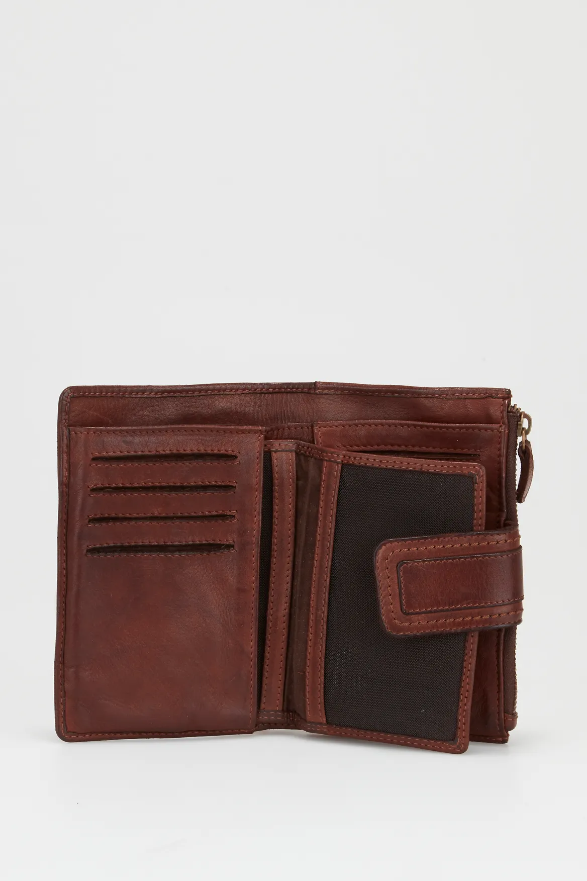 Esme Leather Medium Wallet Strandbags