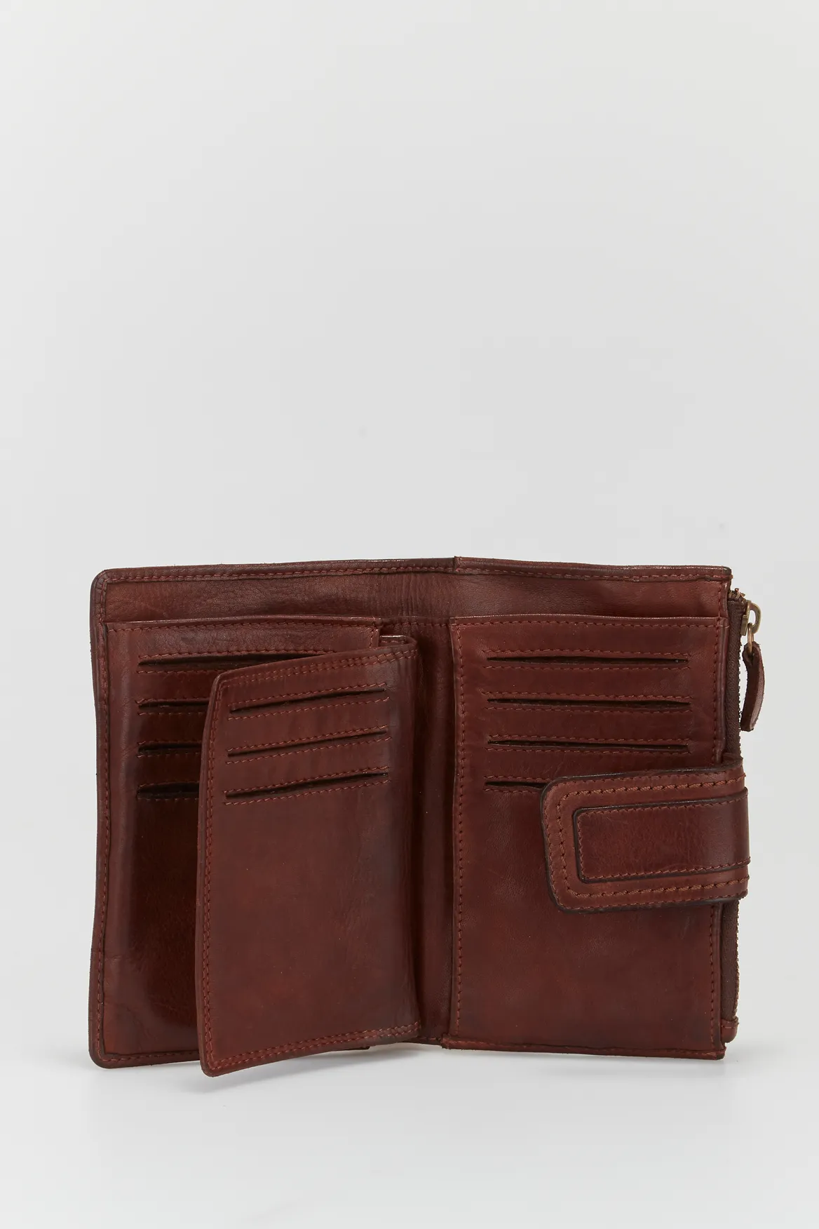 Esme Leather Medium Wallet Strandbags