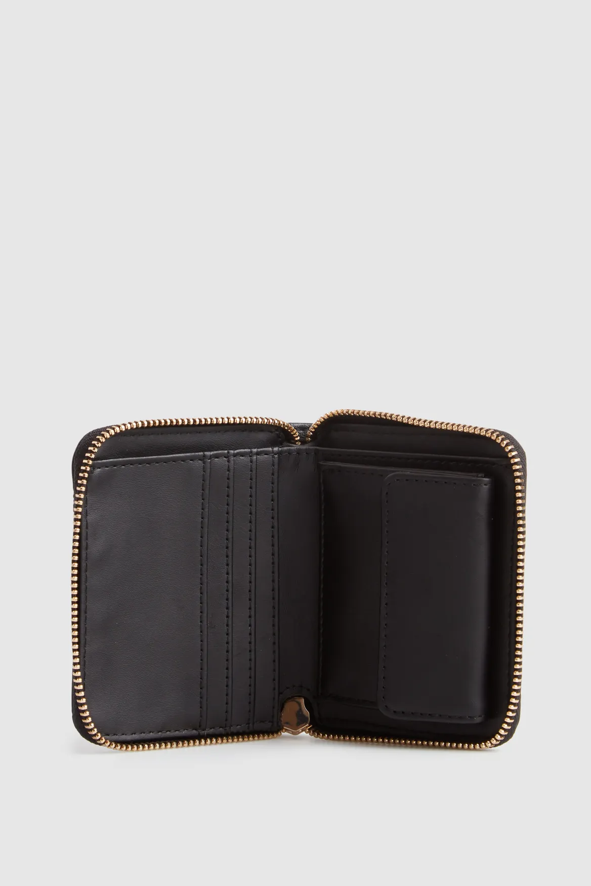 Gerty Small Zip Around Wallet Strandbags