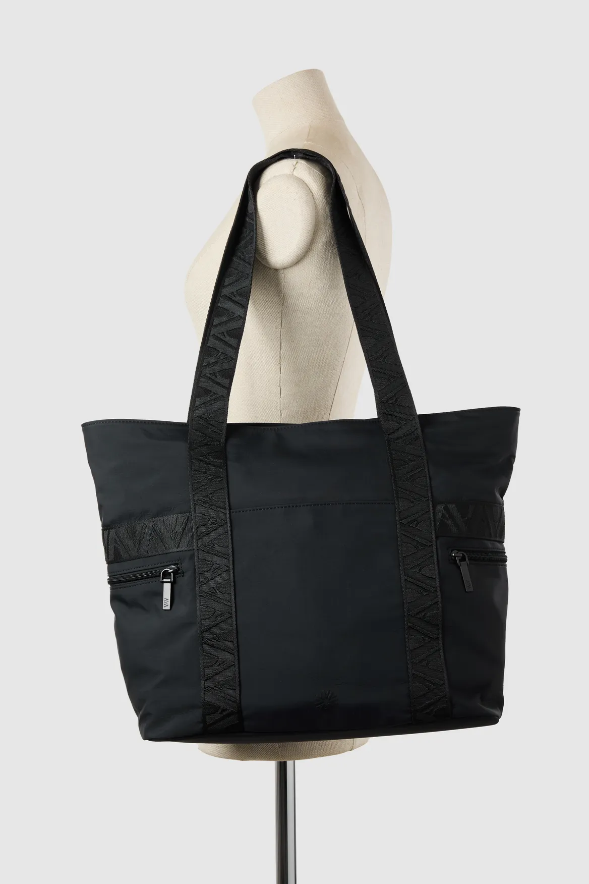 Gia Large Nylon Tote Bag Strandbags