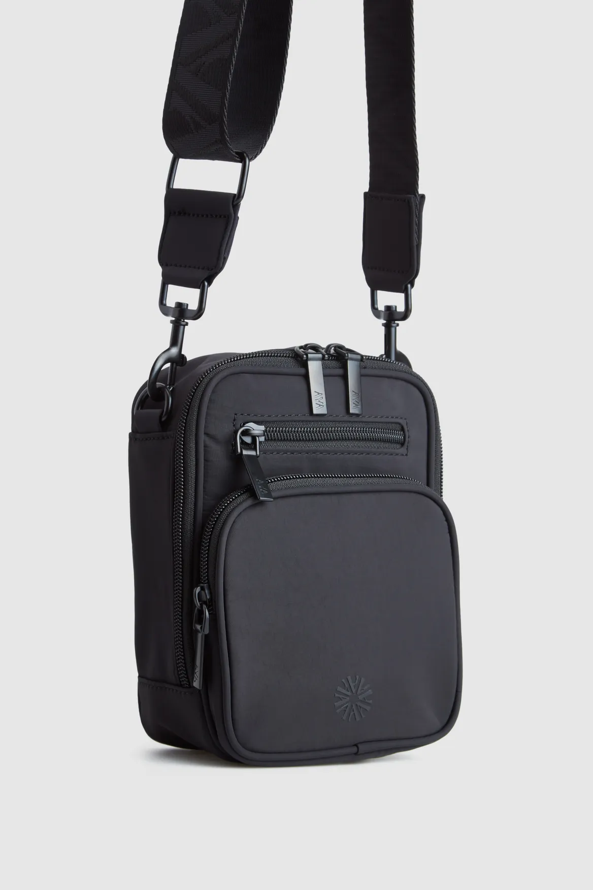 Gia Nylon Crossbody Bag Strandbags