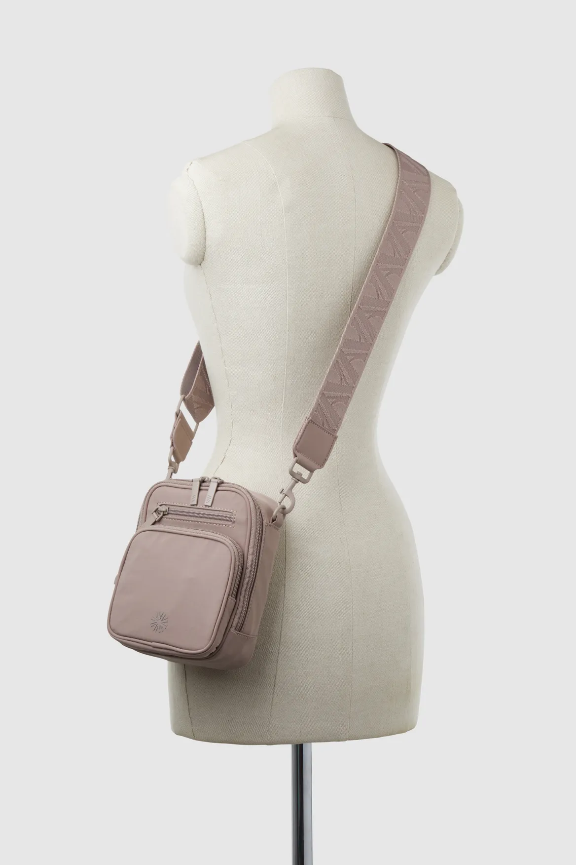 Gia Nylon Crossbody Bag Strandbags