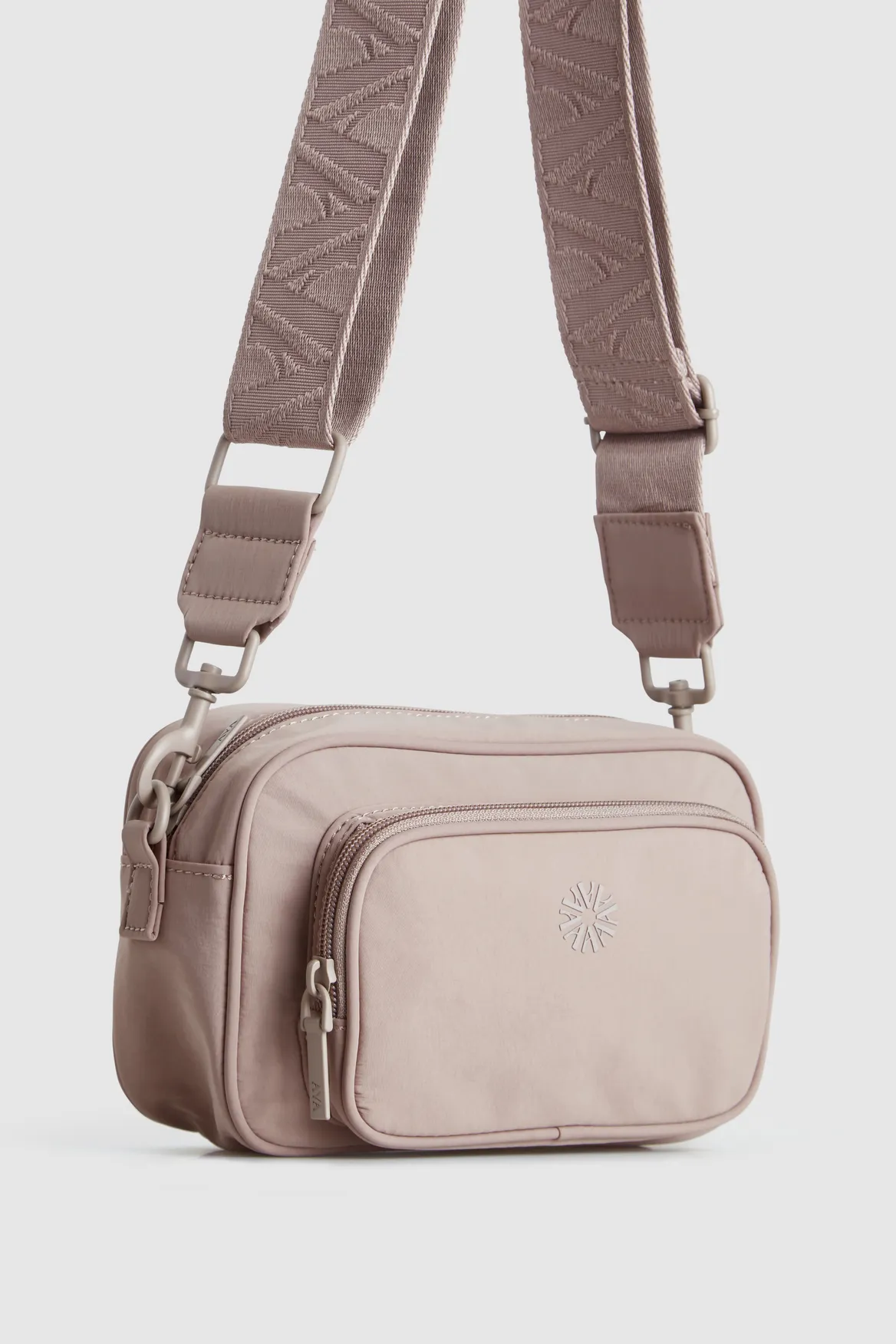 Gia Nylon Crossbody Bag Strandbags