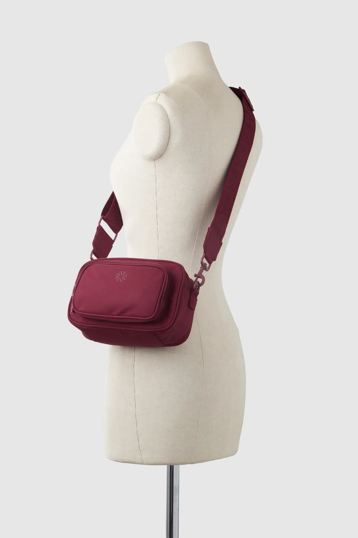 Gia Nylon Crossbody Bag Strandbags