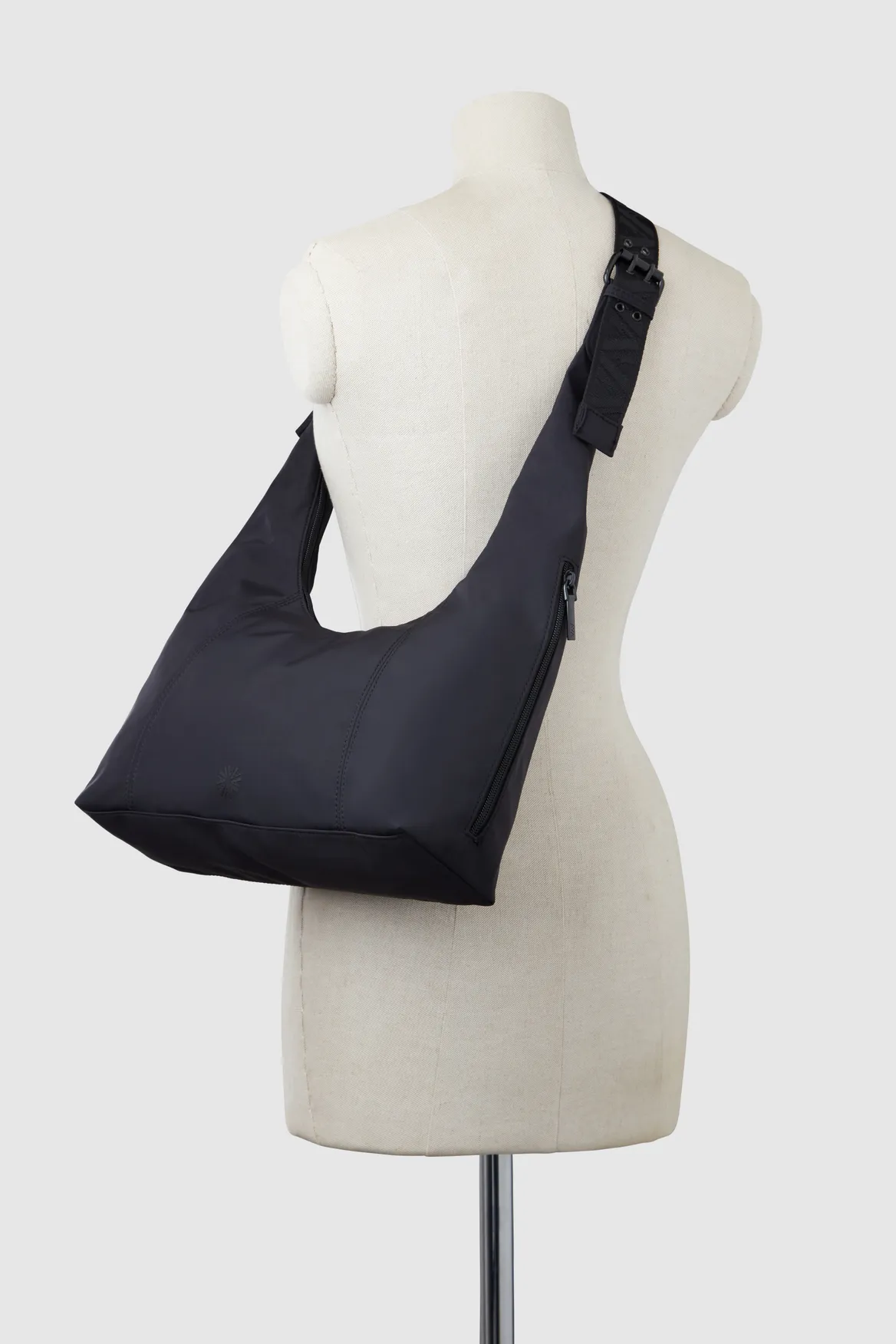 Gia Nylon Hobo Bag Strandbags