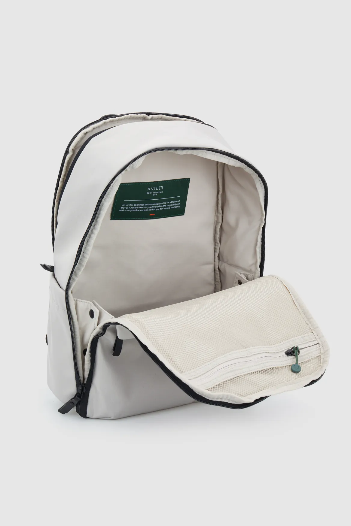 Icon Large Backpack Strandbags