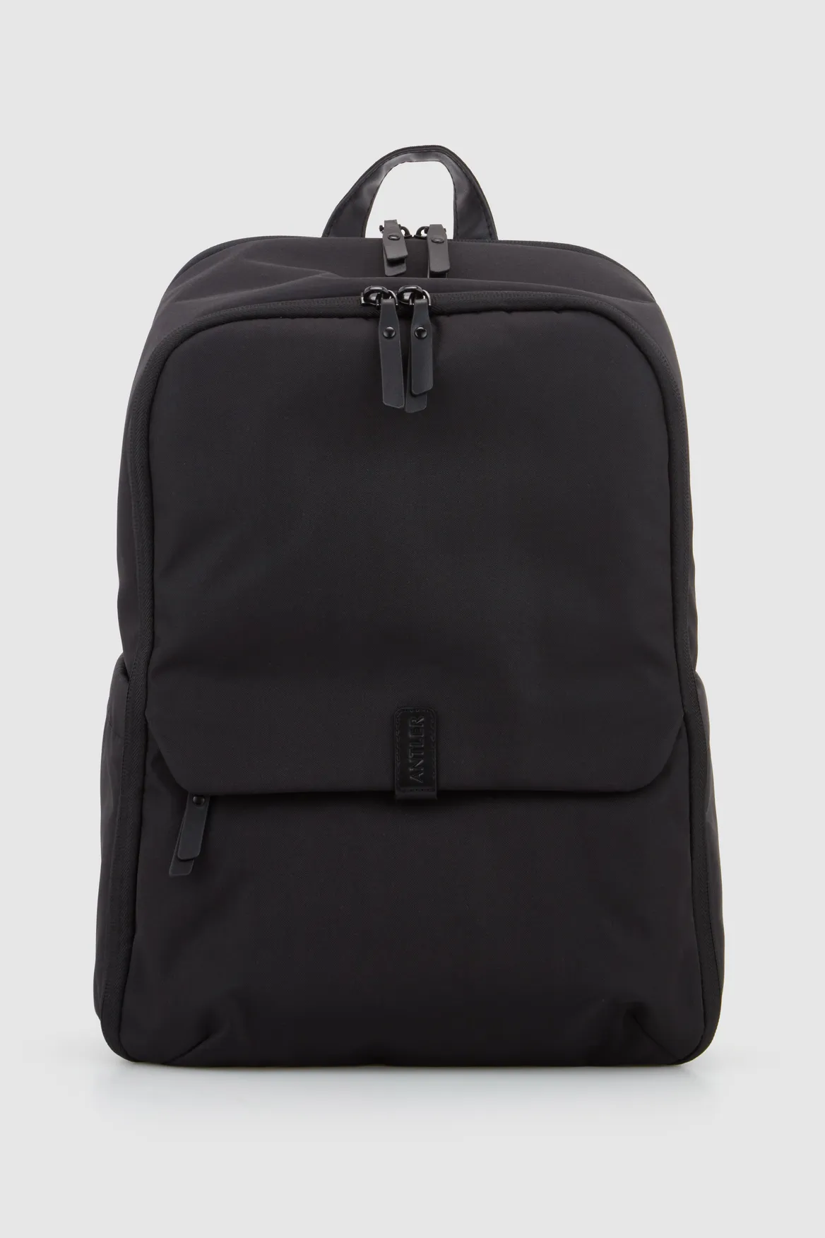 Icon Large Backpack Strandbags