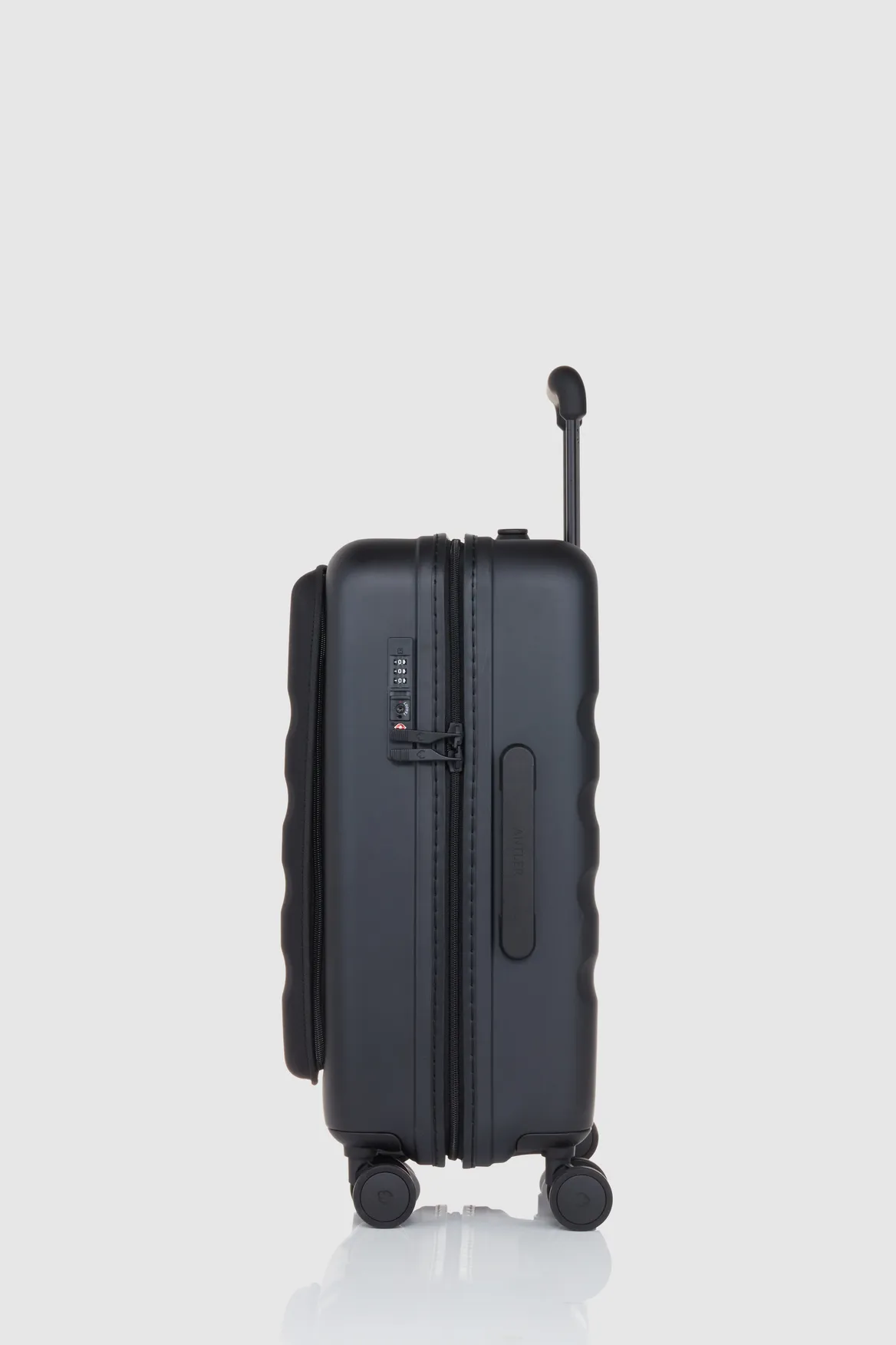 Icon Stripe Pocket 56cm Suitcase Strandbags