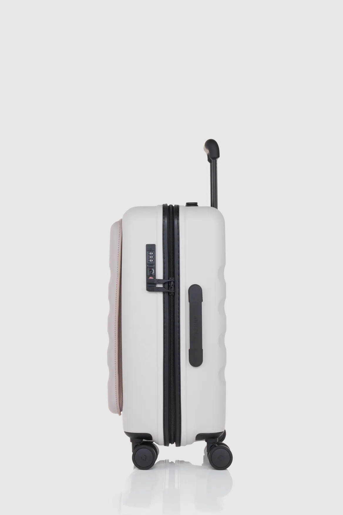 Icon Stripe Pocket 56cm Suitcase Strandbags