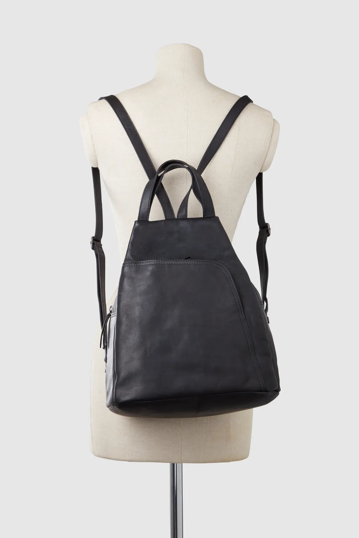 Josie Leather Backpack Strandbags