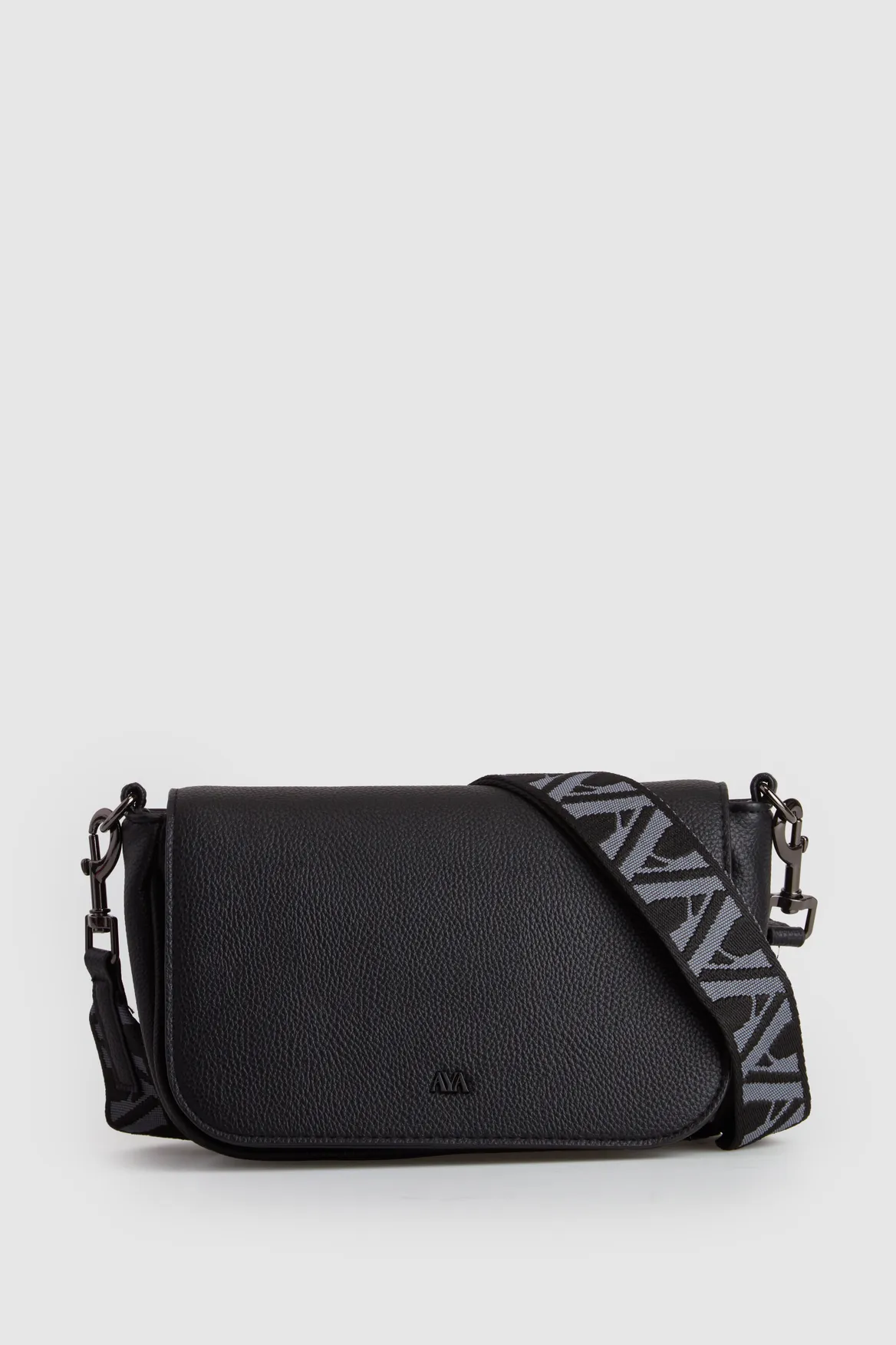 Juni Flapover Crossbody Bag Strandbags