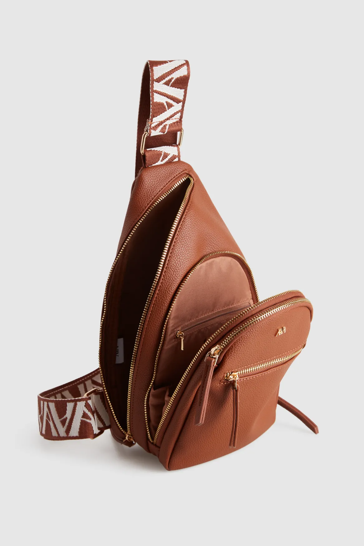 Juni Sling Backpack Bag Strandbags