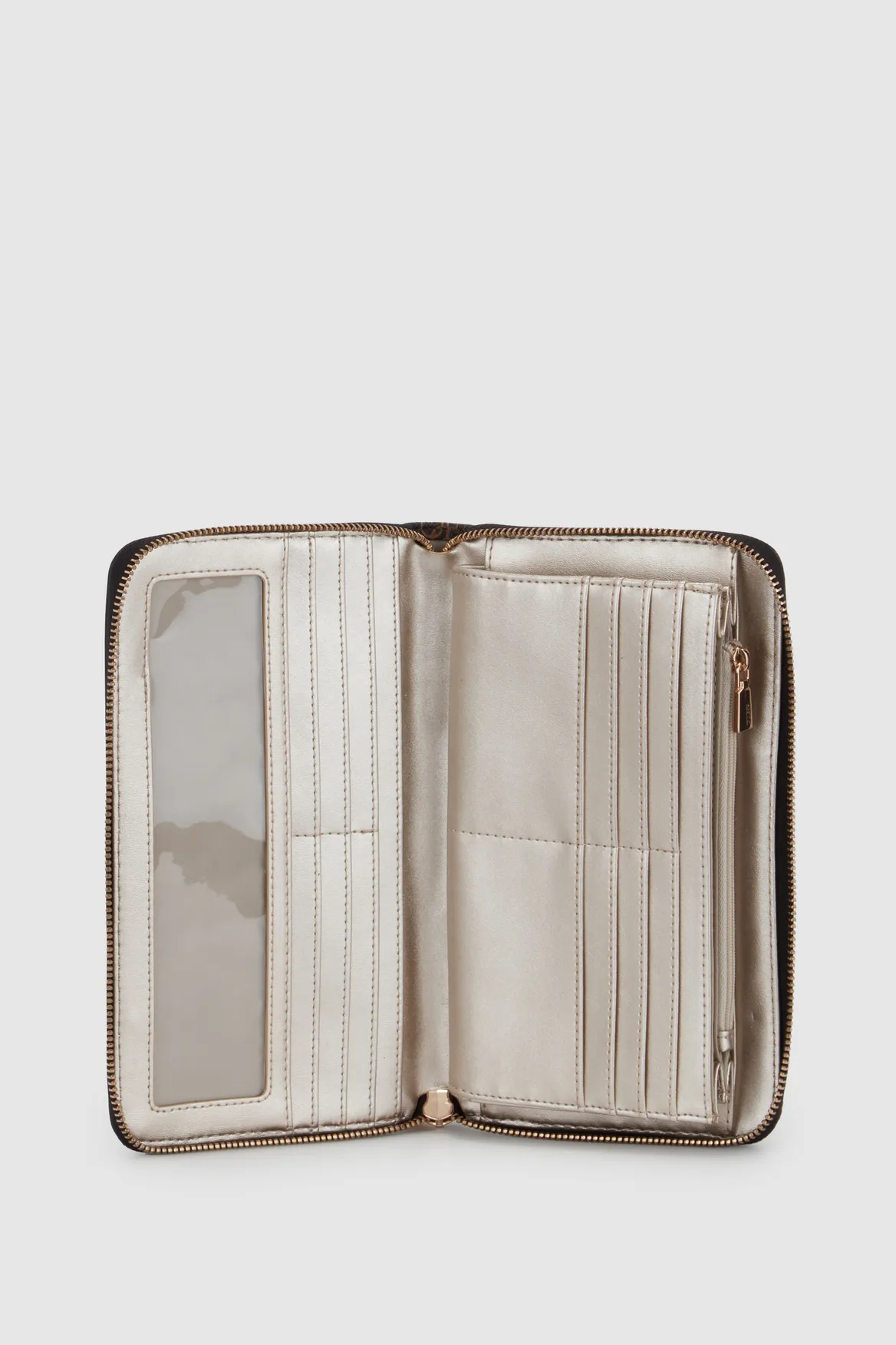 Kasinta Passport Wallet Strandbags