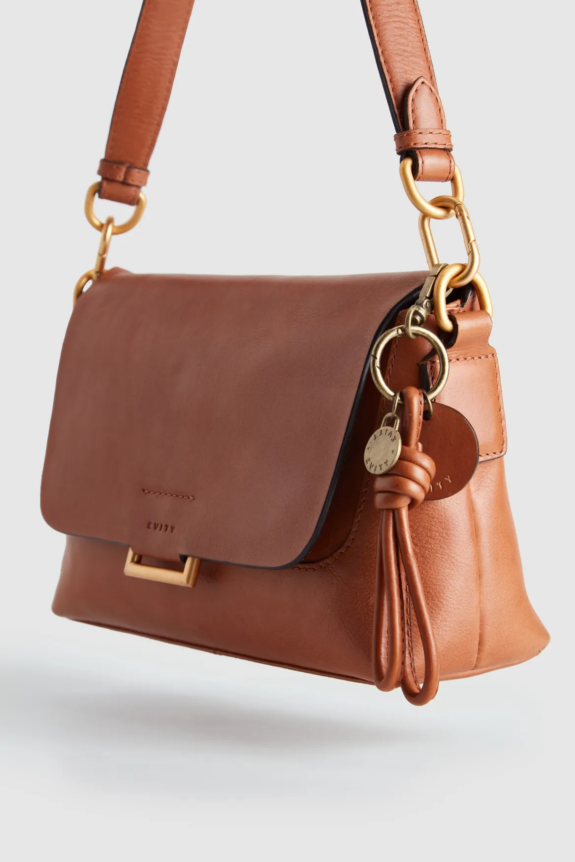 Leather Knot Charm Strandbags