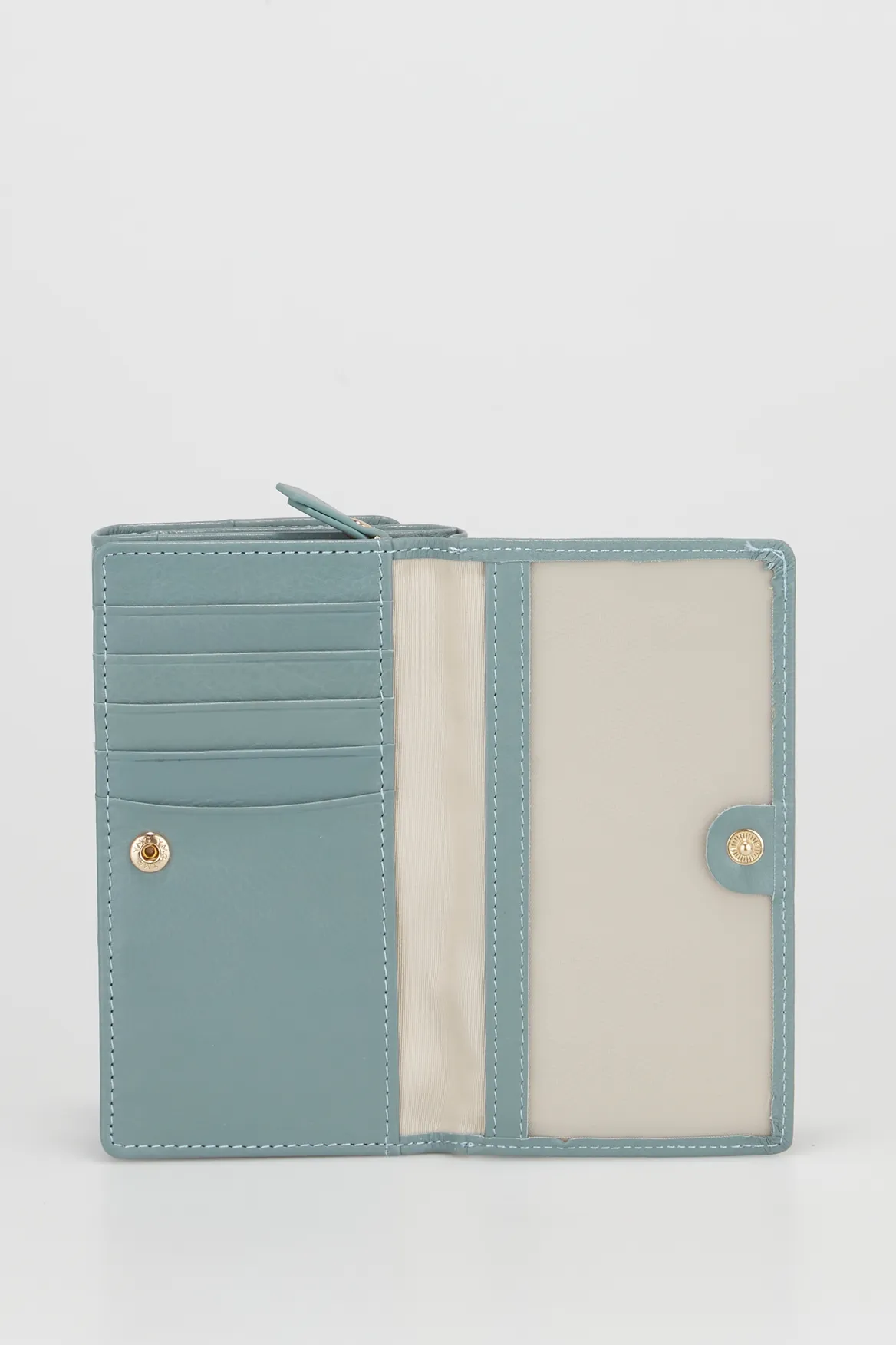 Leather Medium Trifold Wallet Strandbags