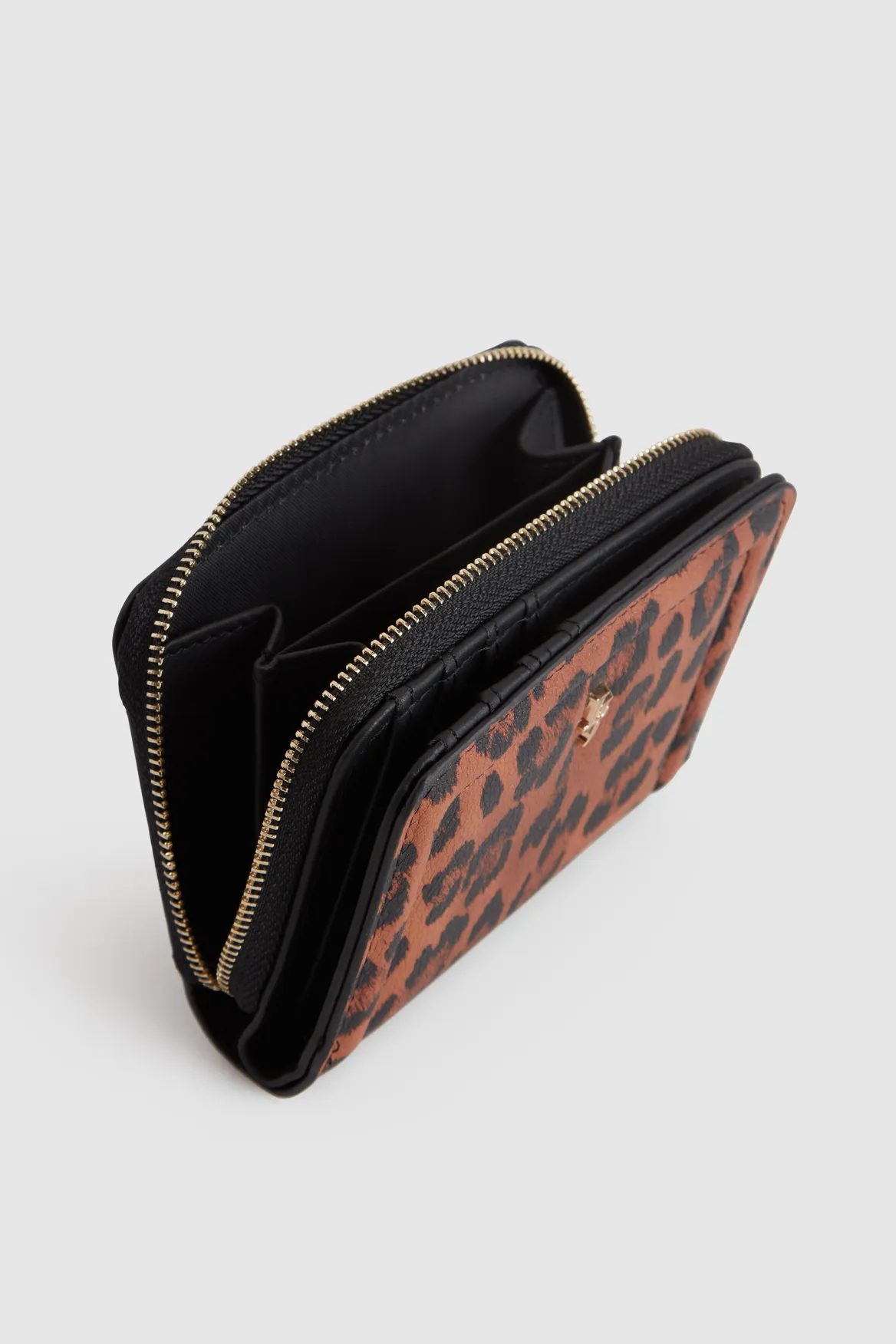 Leopard Ziparound Wallet Strandbags