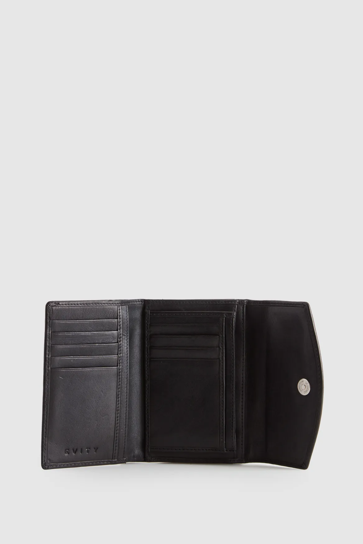 Liza Leather Medium Wallet Strandbags