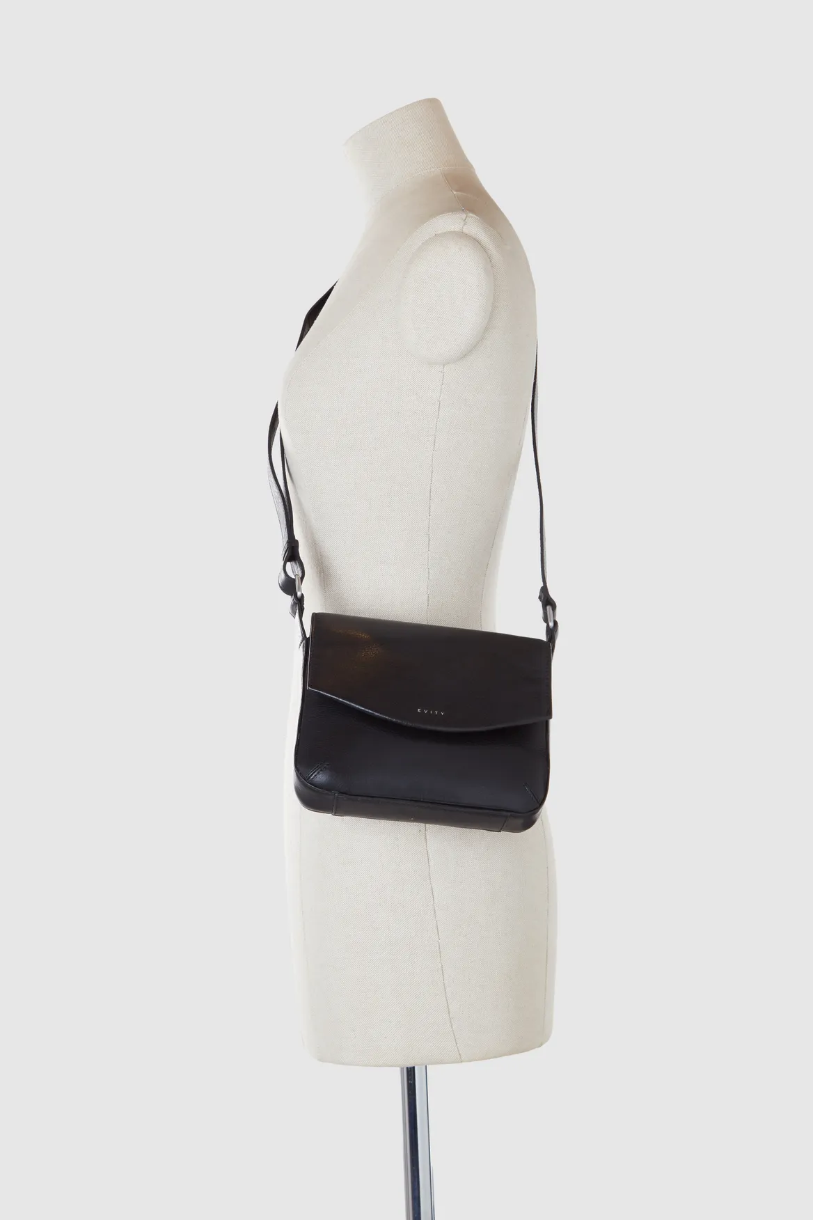 Liza Leather Small Crossbody Strandbags