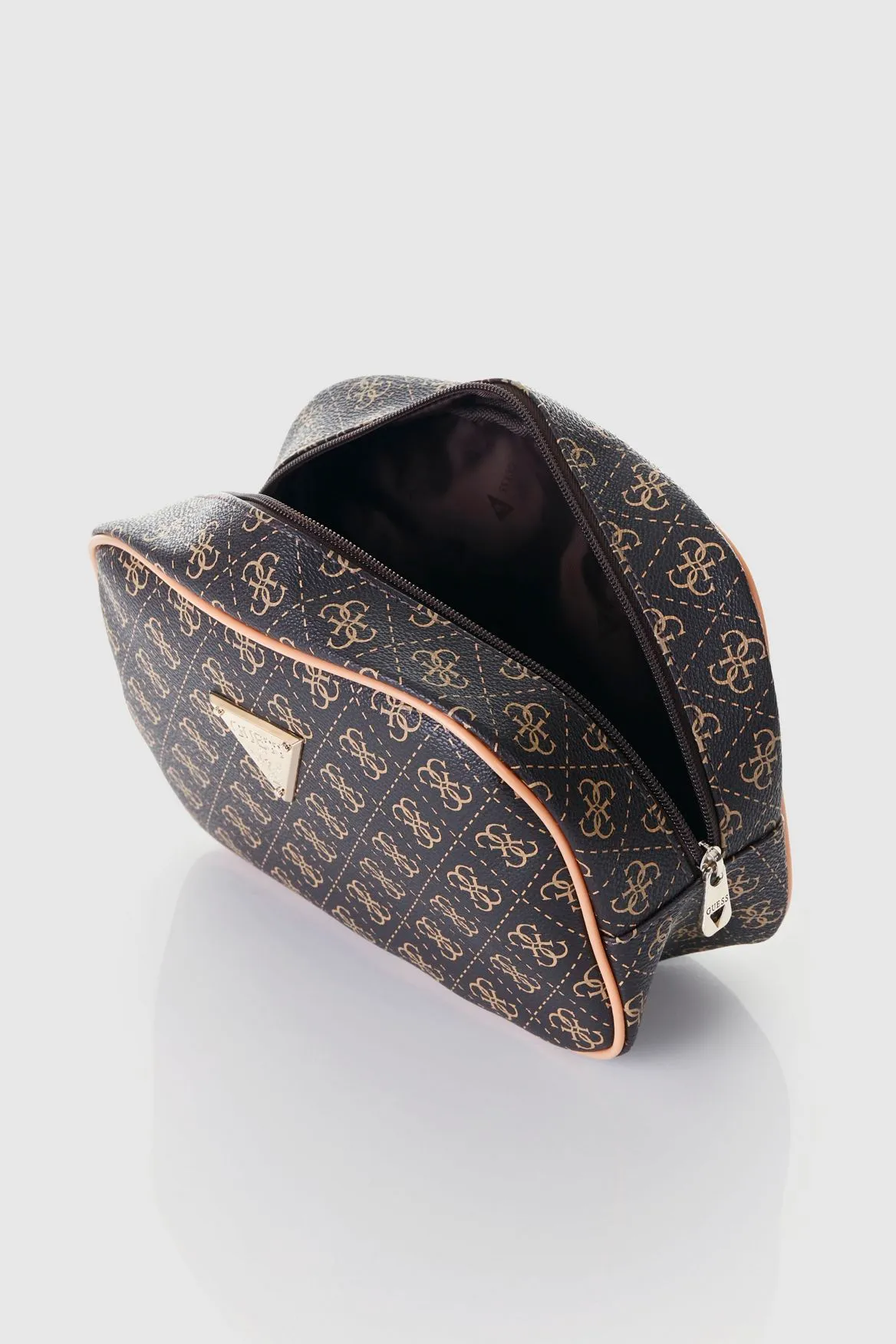 Logo Affair 17cm Toiletry Kit Strandbags