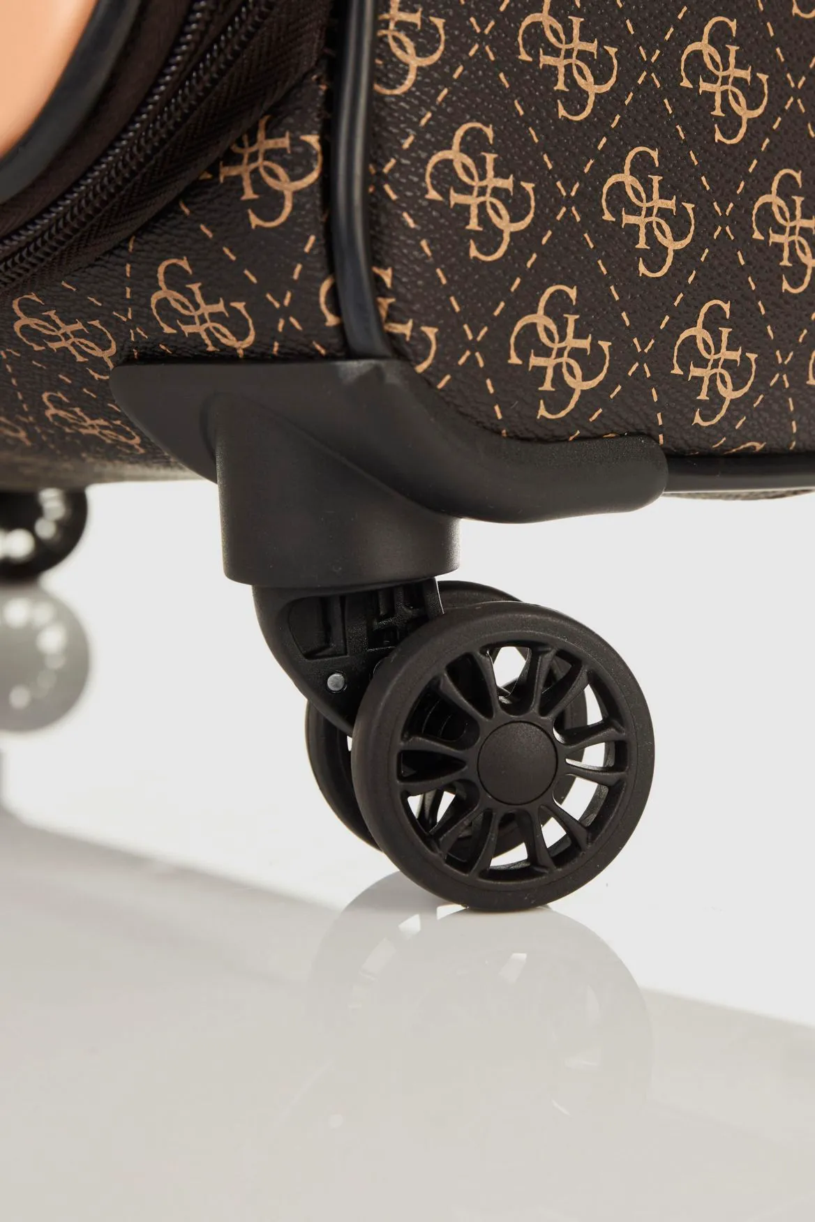 Logo Affair Check-In 79cm Suitcase Strandbags