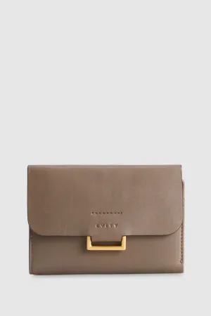 Luna Leather Trifold Wallet Strandbags