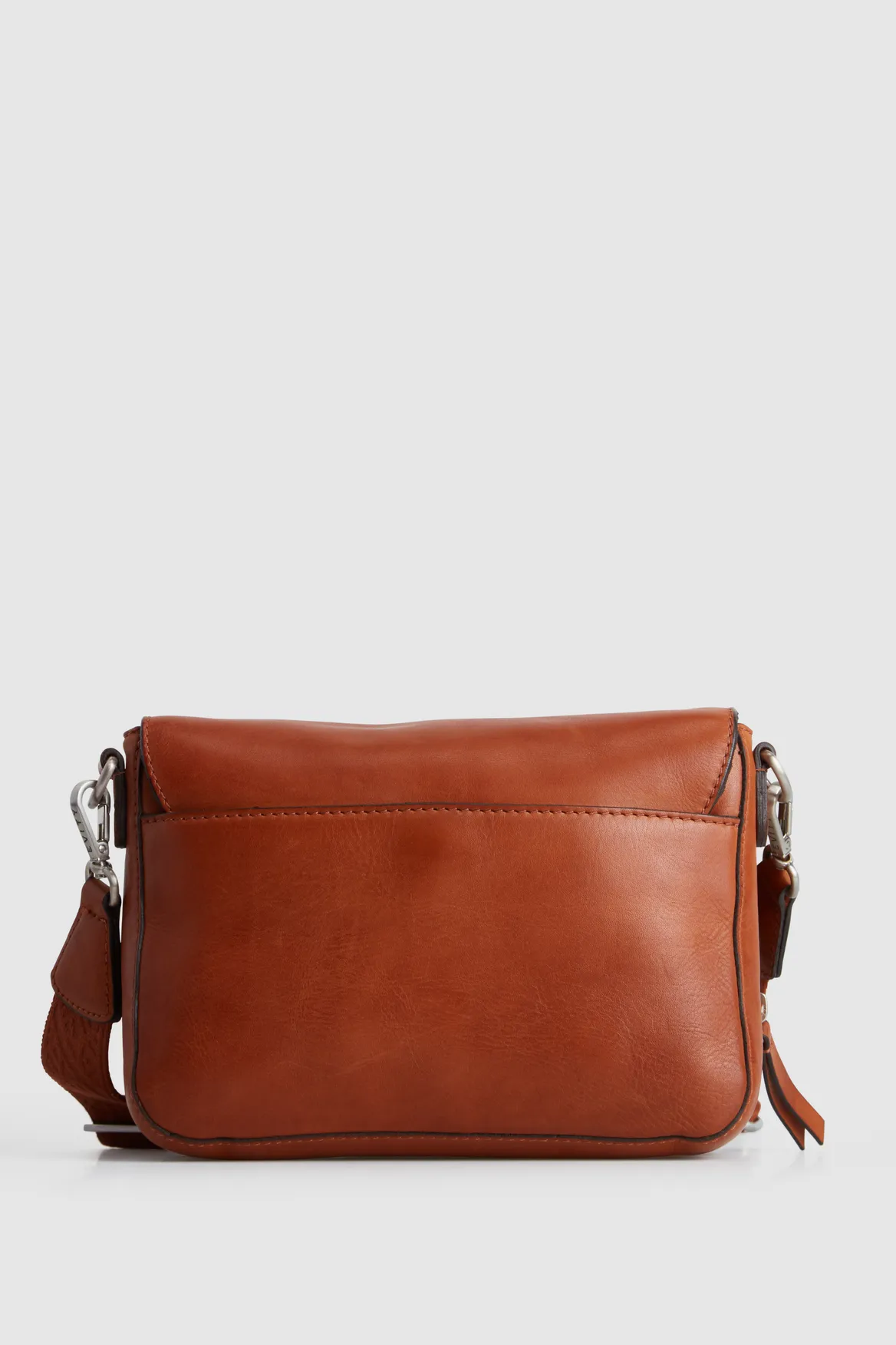 Lyra Leather Flap Crossbody Bag Strandbags