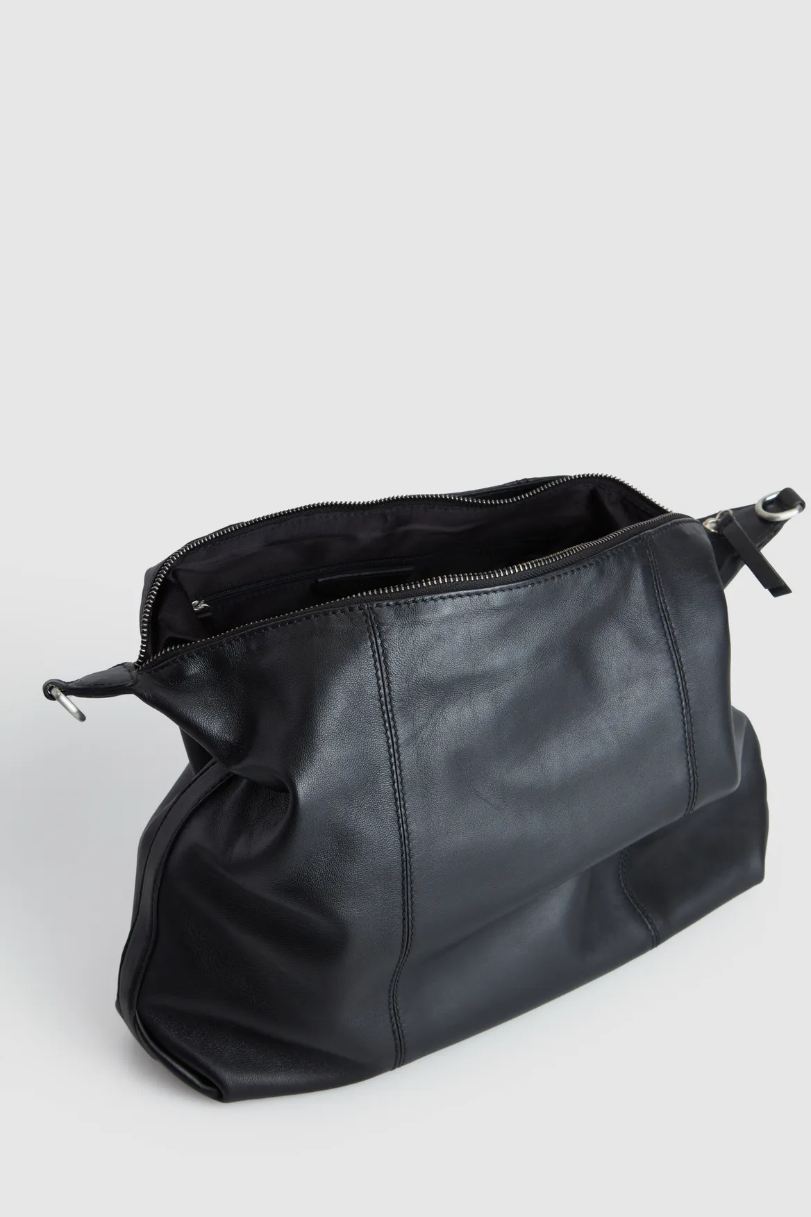 Lyra Leather Large Crossbody Bag Strandbags