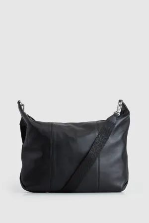Lyra Leather Large Crossbody Bag Strandbags