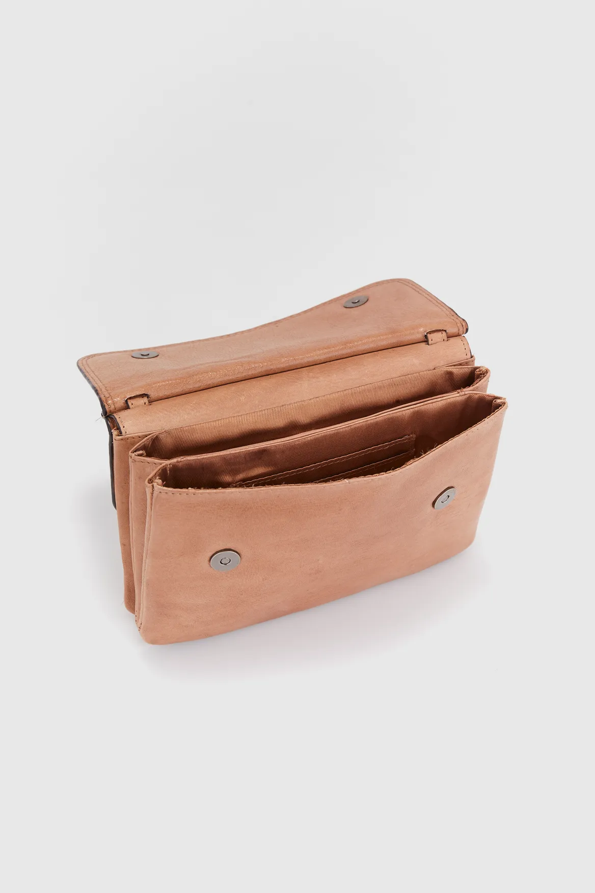Maya Leather Double Flap Crossbody Strandbags