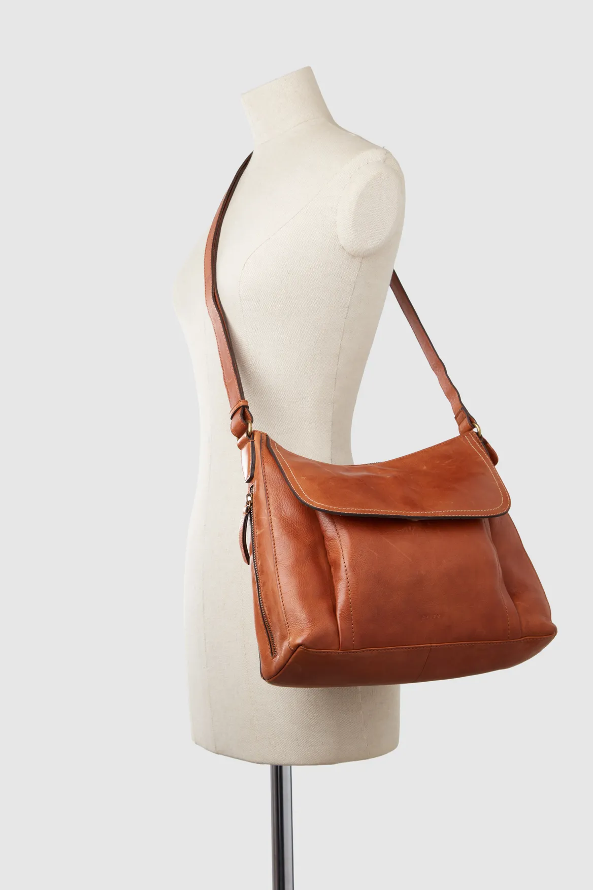 Maya Leather Large Crossbody Bag Strandbags