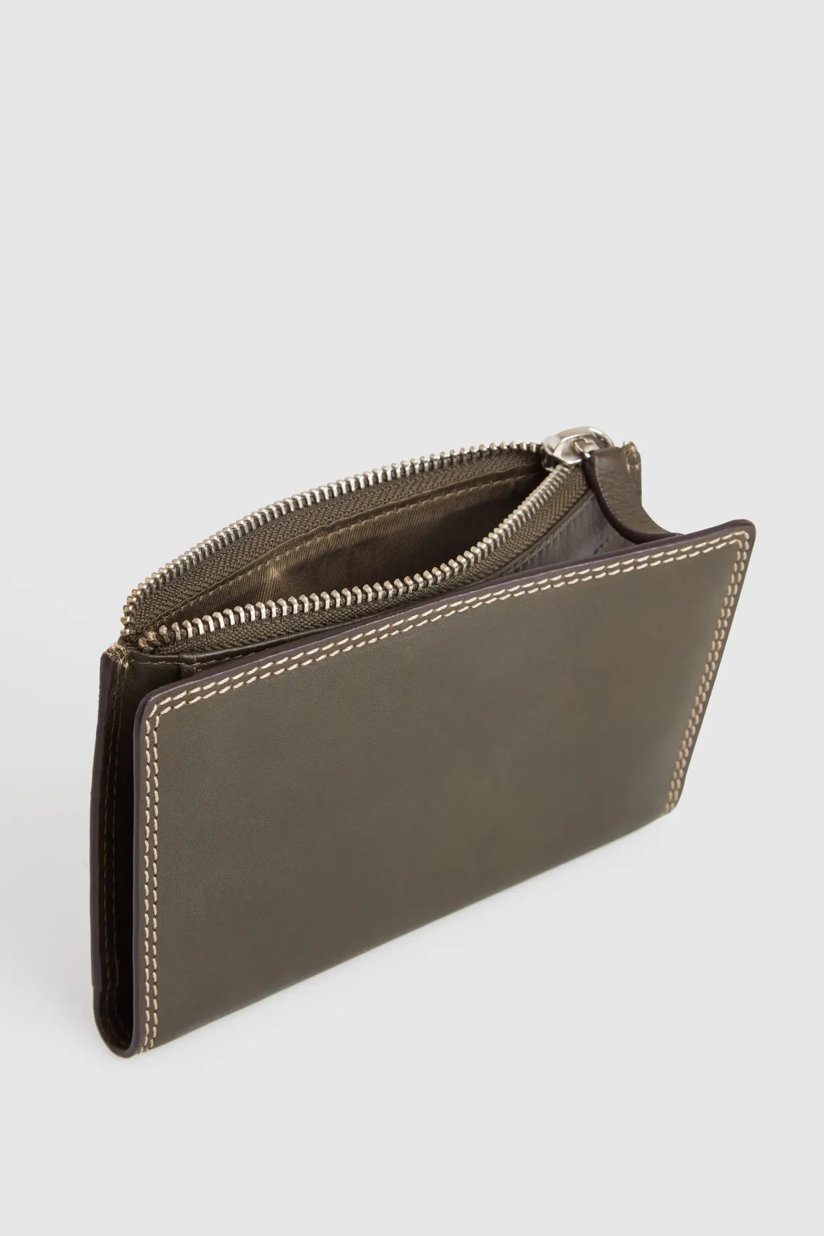 Maya Leather Medium Wallet Strandbags