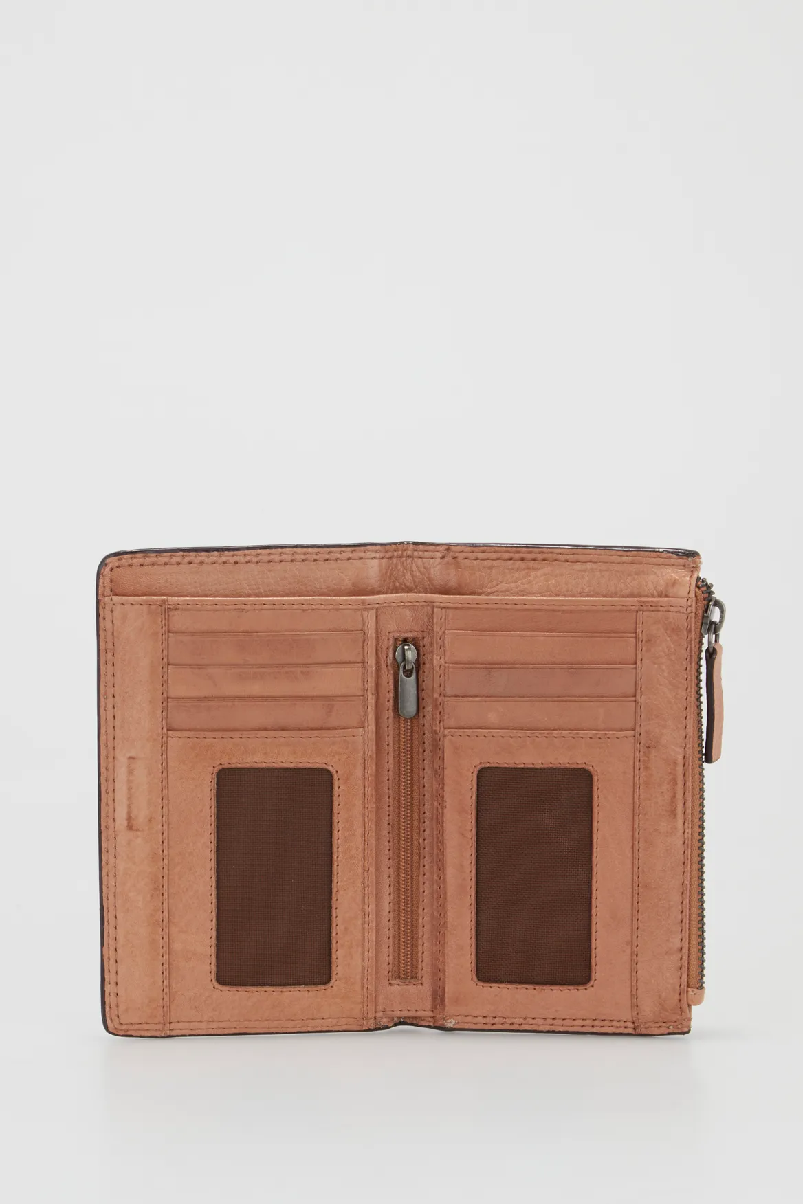 Maya Leather Medium Wallet Strandbags