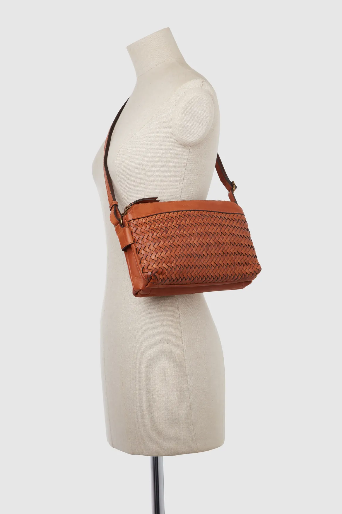 Mira Leather Crossbody Bag Strandbags