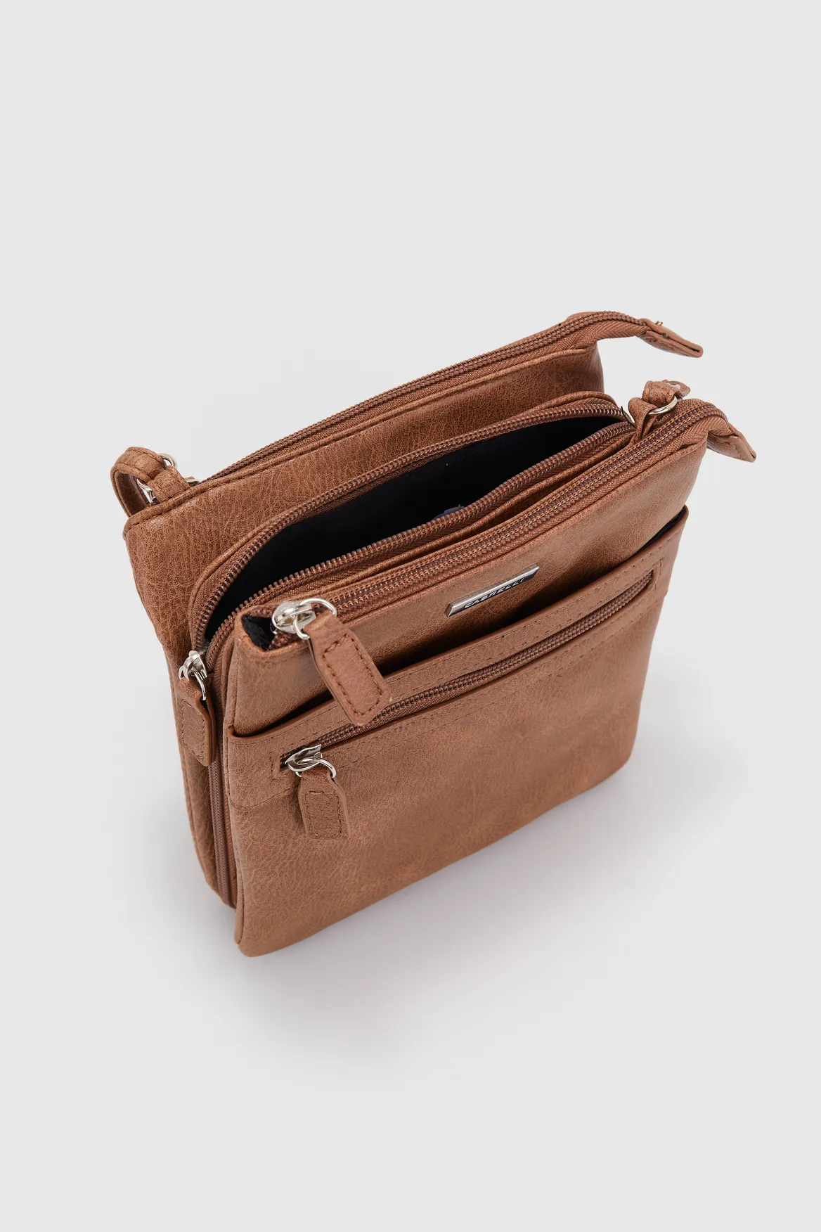 Multi Compartment Crossbody Bag Strandbags
