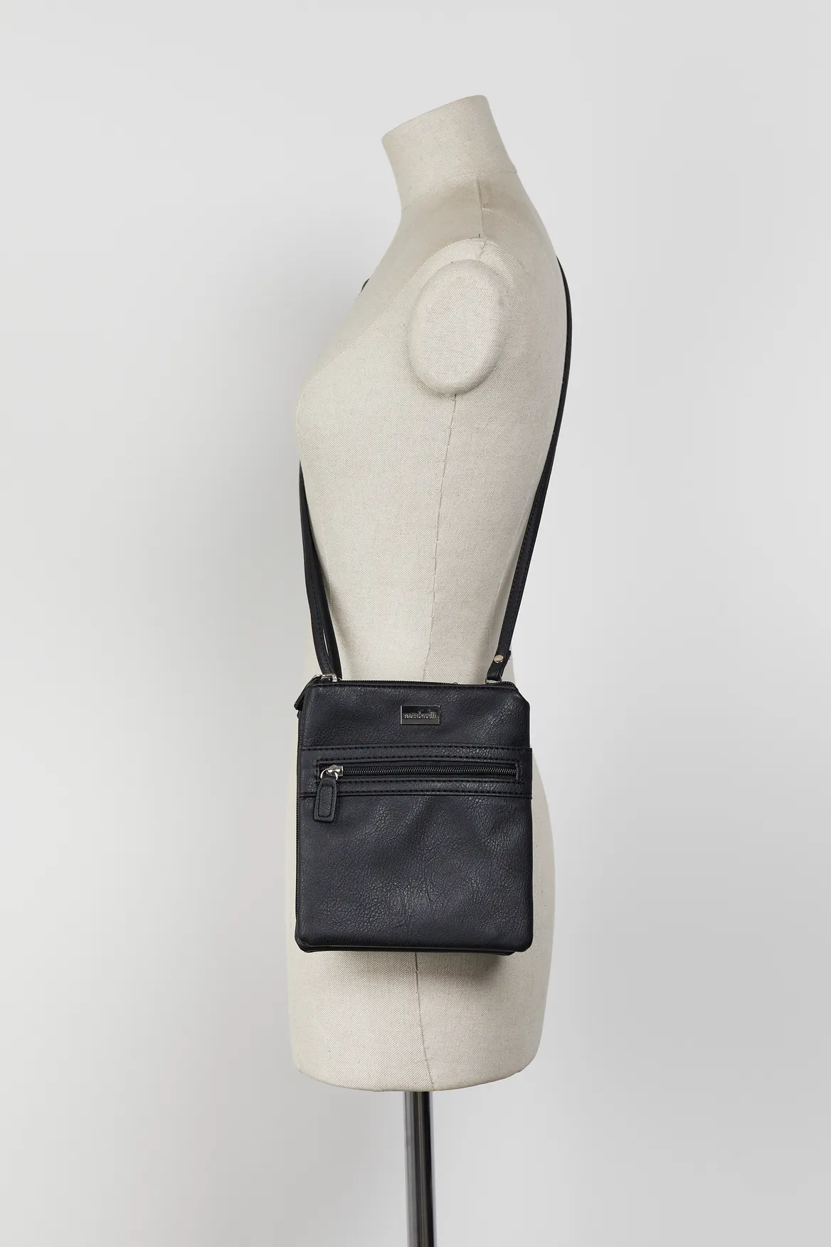 Multi Compartment Crossbody Bag Strandbags