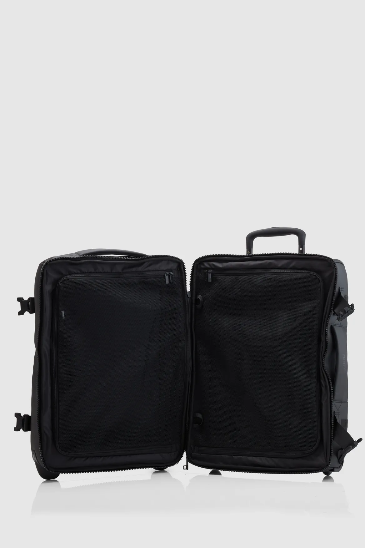 Newtown Carry-On 55cm Wheelbag Strandbags