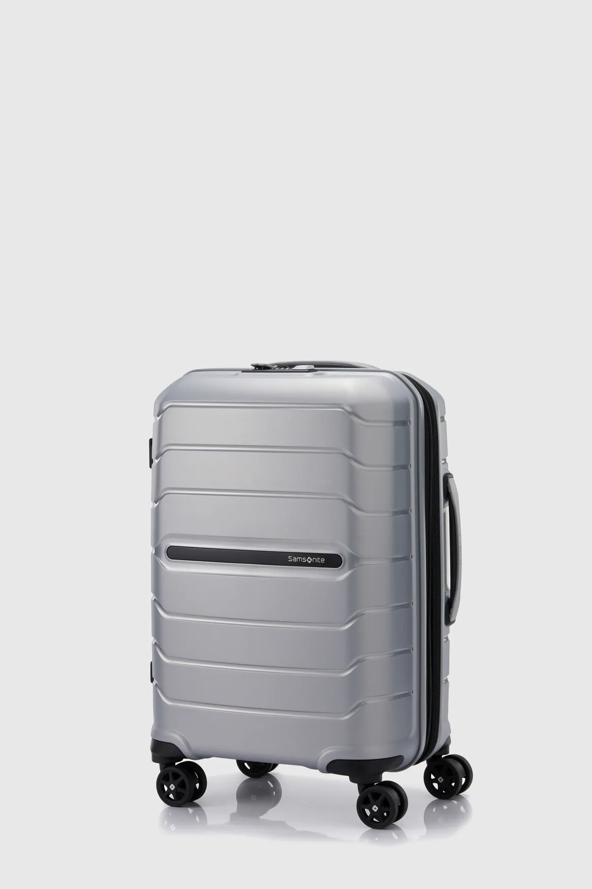 Oc2lite Carry-On 55cm Suitcase Strandbags