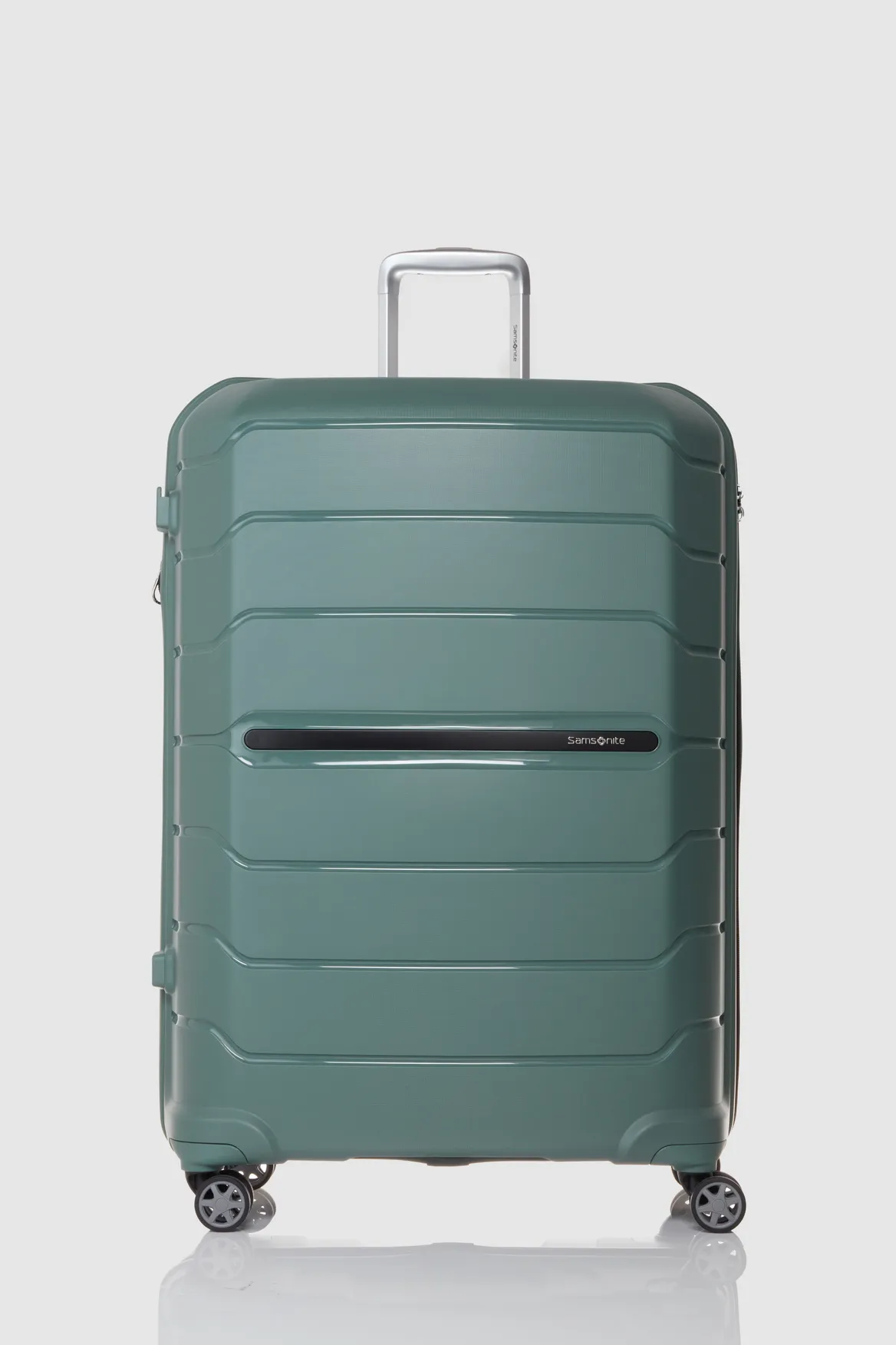 Oc2lite Check-In 81cm Suitcase Strandbags